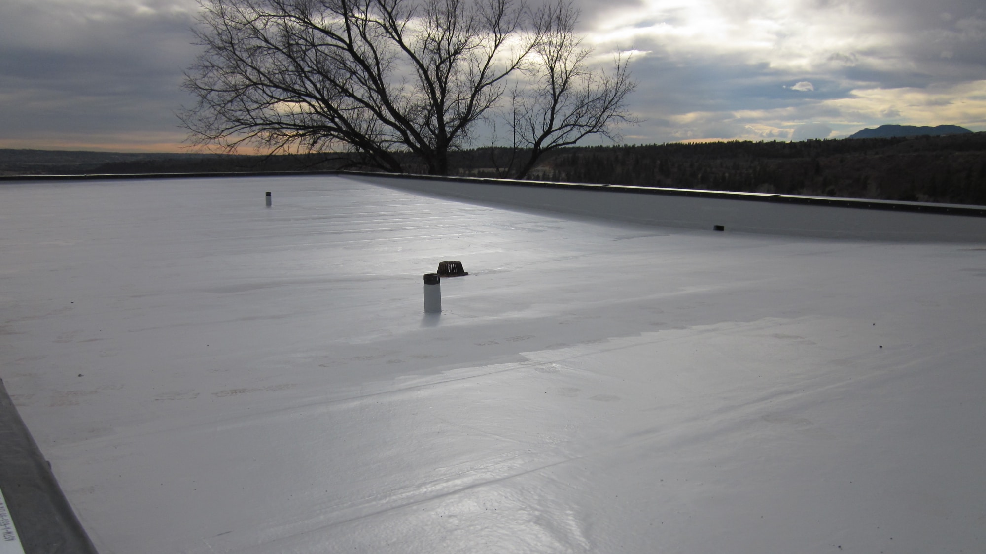 PMMA materials on a roof