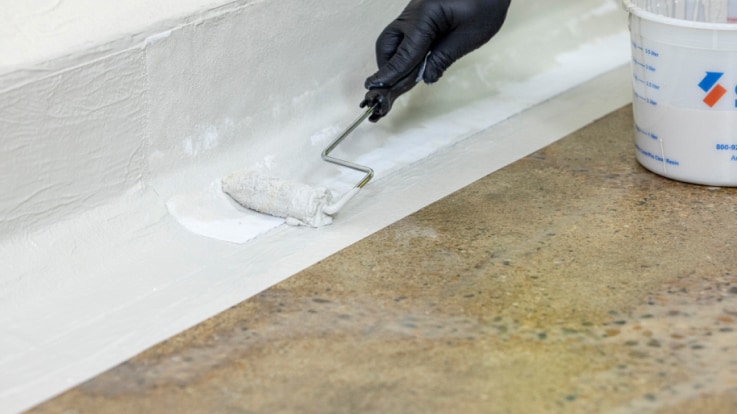 Terapro flashing resin application on wall and floor intersection